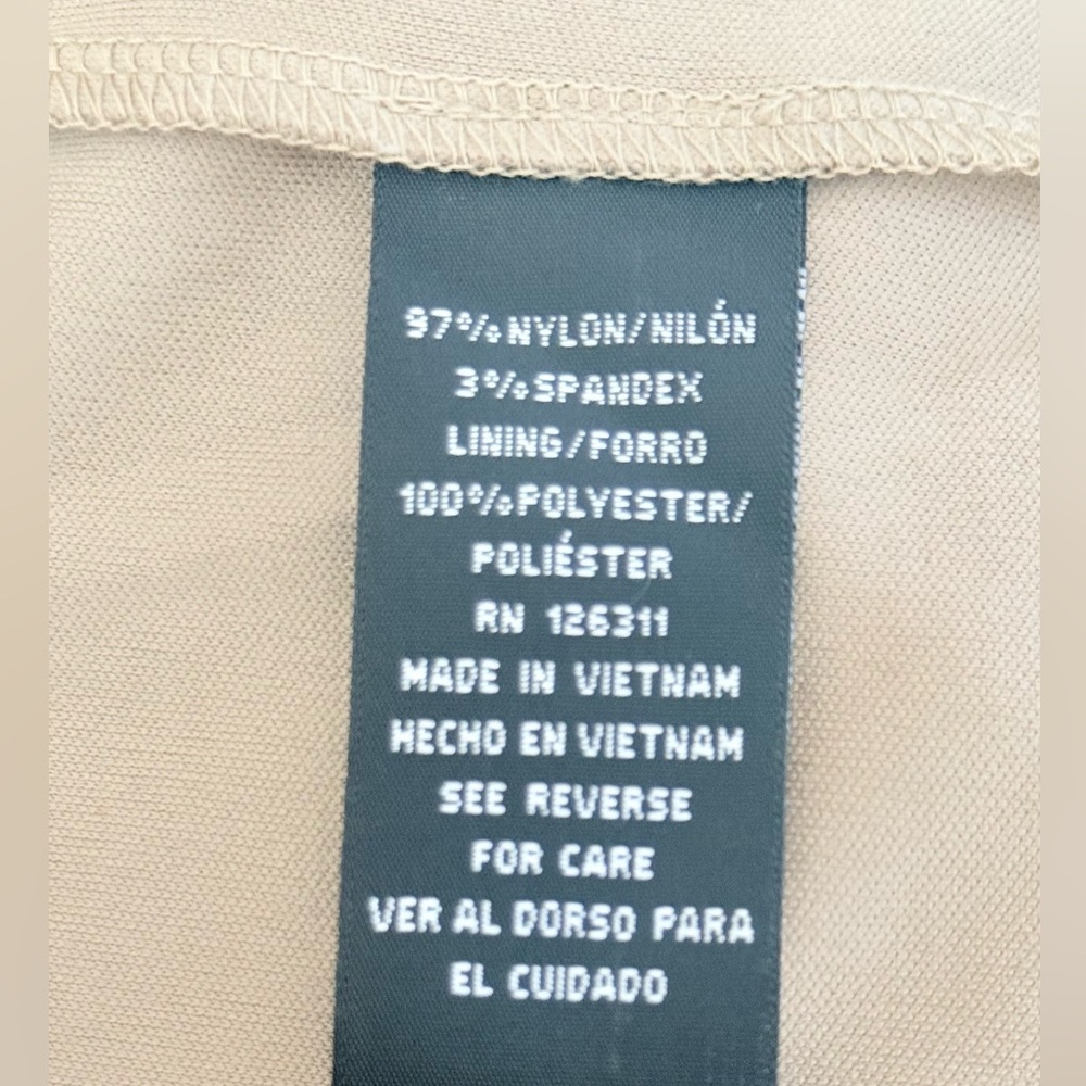 Ronni Nicole Black Lace Sheath Dress Size 6 Nude Lining Scalloped Hem - Picture 7 of 9